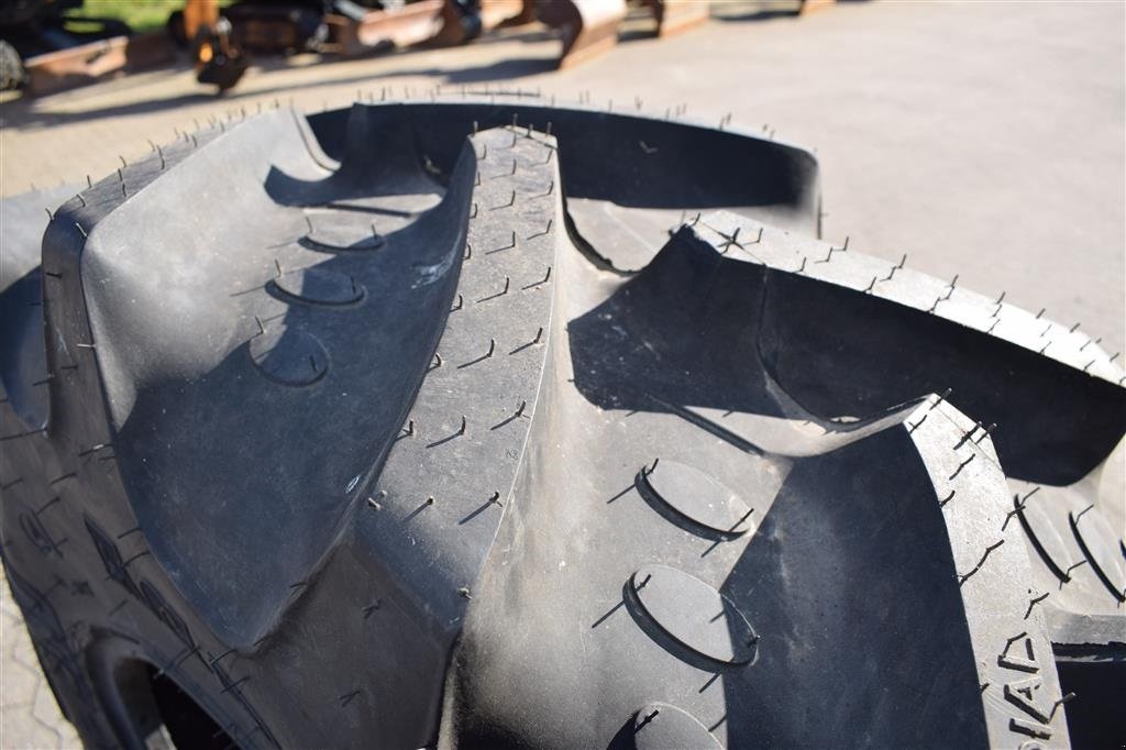 Reifen typu BKT 420/85R24, Gebrauchtmaschine v Fredensborg (Obrázek 8)