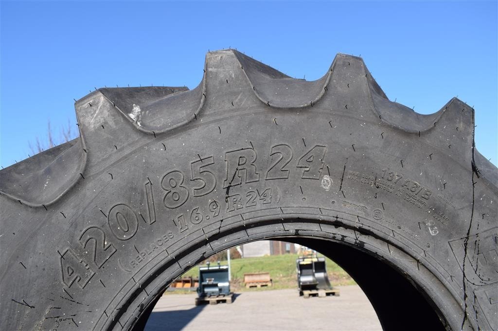 Reifen typu BKT 420/85R24, Gebrauchtmaschine v Fredensborg (Obrázek 6)