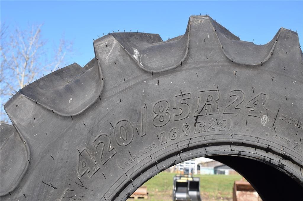 Reifen typu BKT 420/85R24, Gebrauchtmaschine v Fredensborg (Obrázek 5)