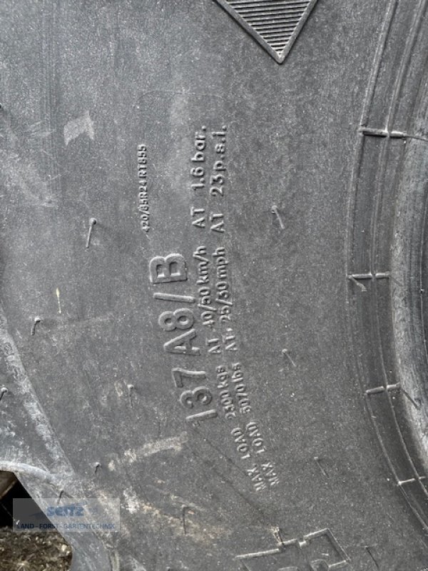 Reifen des Typs BKT 420/85R24, Neumaschine in Lindenfels-Glattbach (Bild 3)