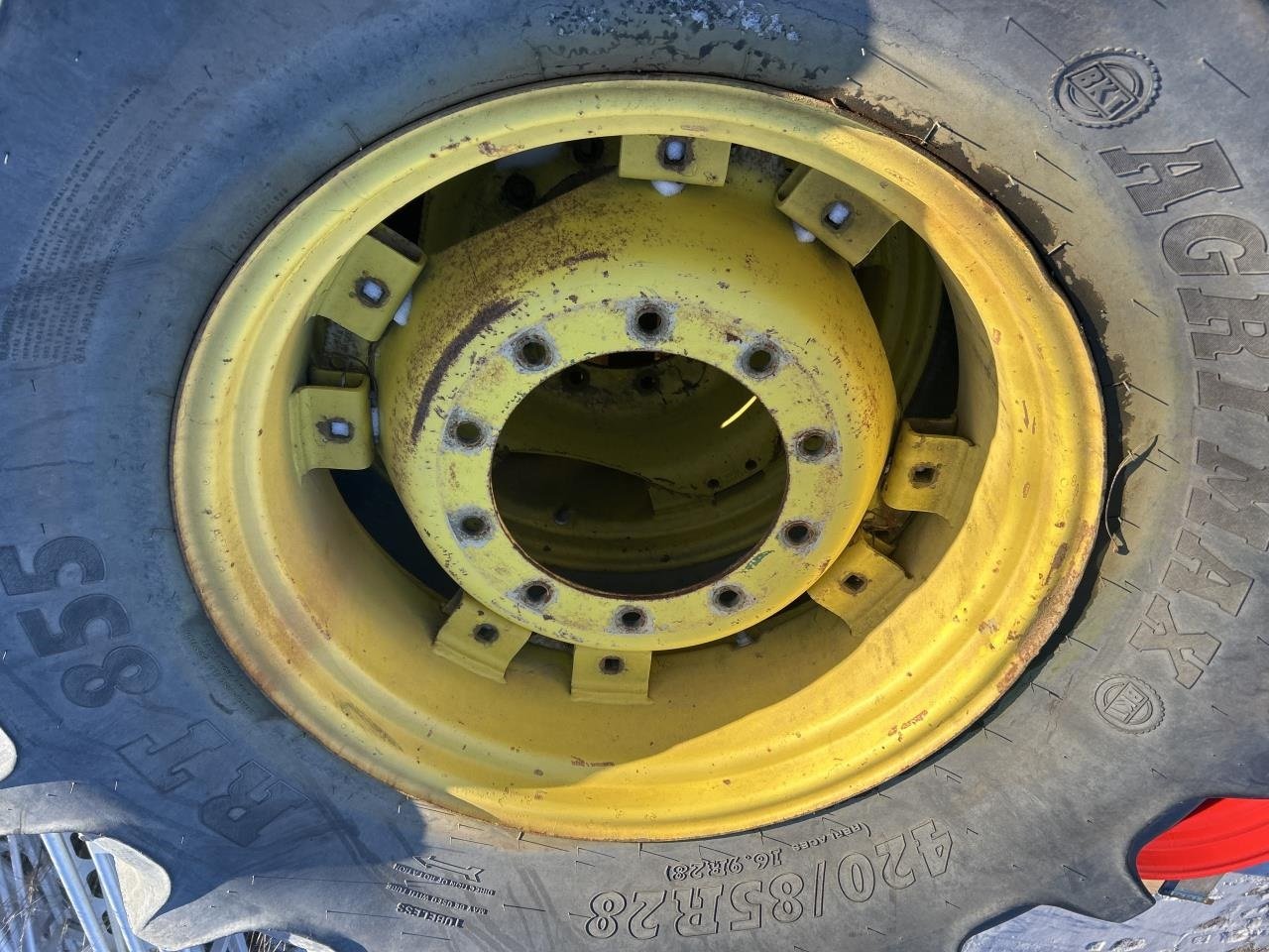 Reifen типа BKT 420/85R28, Gebrauchtmaschine в Randers SV (Фотография 3)