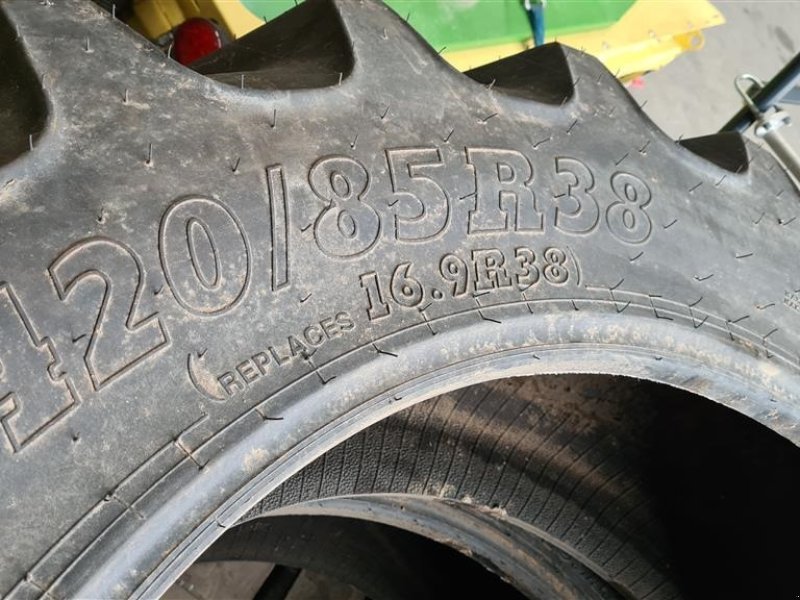 Reifen des Typs BKT 460/85 R38 NYE, Gebrauchtmaschine in Ribe (Bild 1)