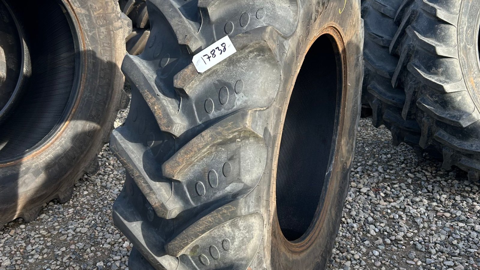 Reifen des Typs BKT 460/85R34, Gebrauchtmaschine in Rødekro (Bild 1)
