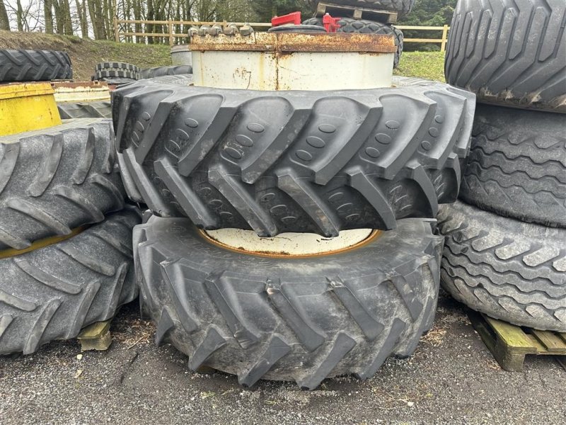 Reifen typu BKT 520/85 R42, Gebrauchtmaschine v Gjerlev J. (Obrázek 1)