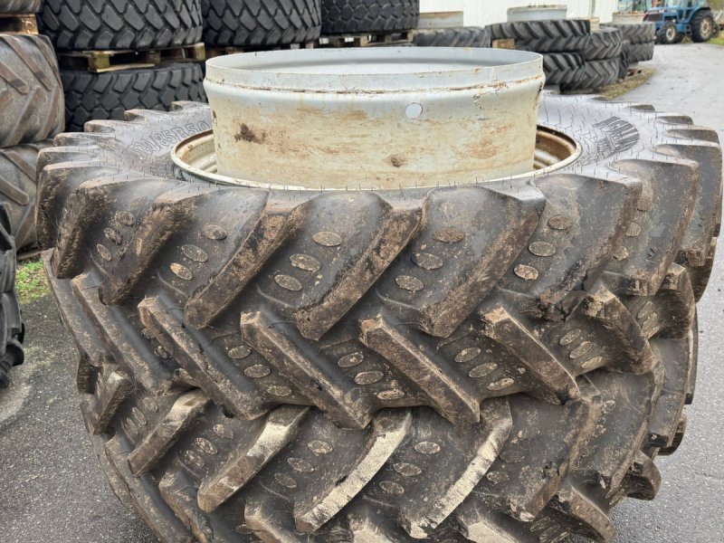 Reifen tip BKT 520/85R50 TIL 710/75R42, Gebrauchtmaschine in Nørager (Poză 1)