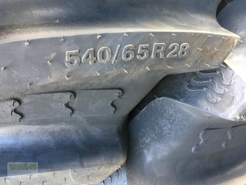 Reifen des Typs BKT 540/65 R 28, Neumaschine in Nottuln (Bild 2)