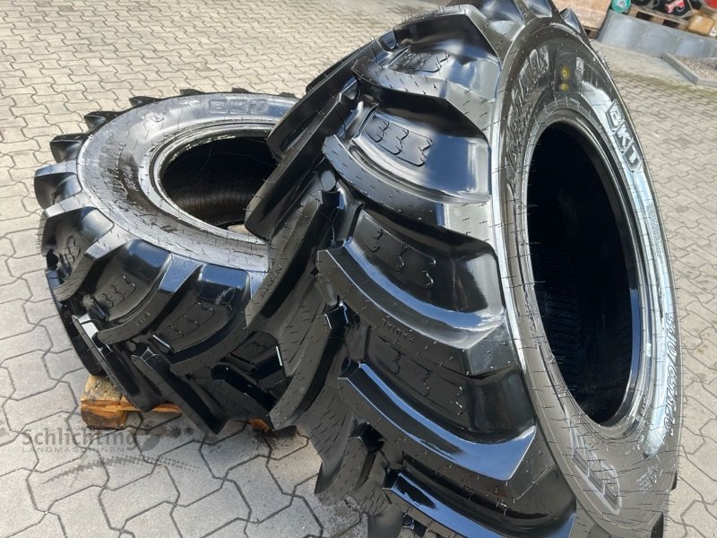 Reifen des Typs BKT 540/65R28, Neumaschine in Marxen (Bild 1)
