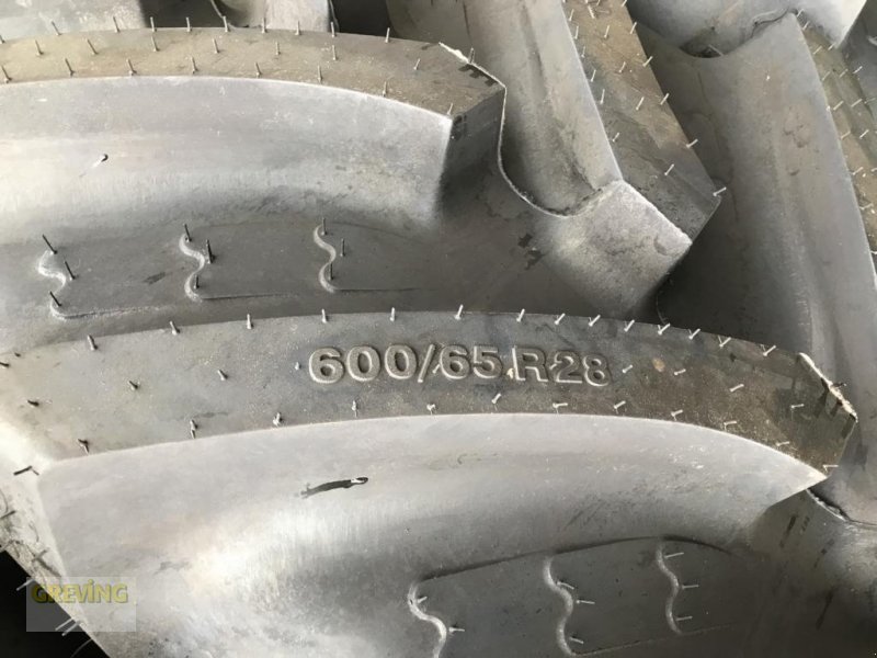 Reifen des Typs BKT 600/65R28, Neumaschine in Nottuln (Bild 2)