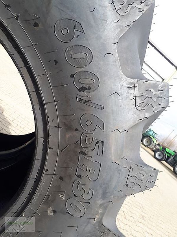 Reifen a típus BKT 600/65R30 neu, Neumaschine ekkor: Leichlingen (Kép 3)