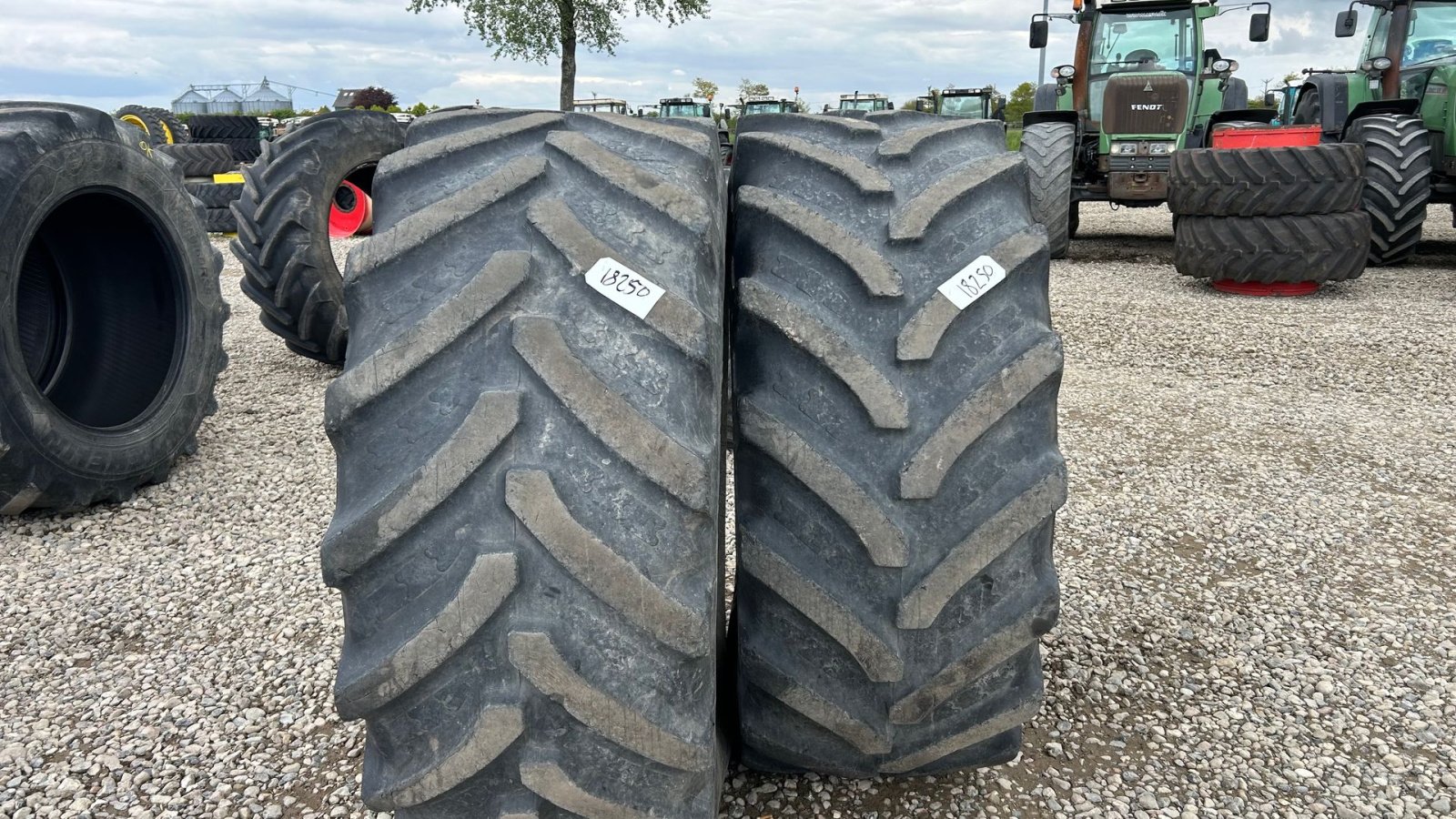 Reifen типа BKT 600/65R34, Gebrauchtmaschine в Rødekro (Фотография 2)
