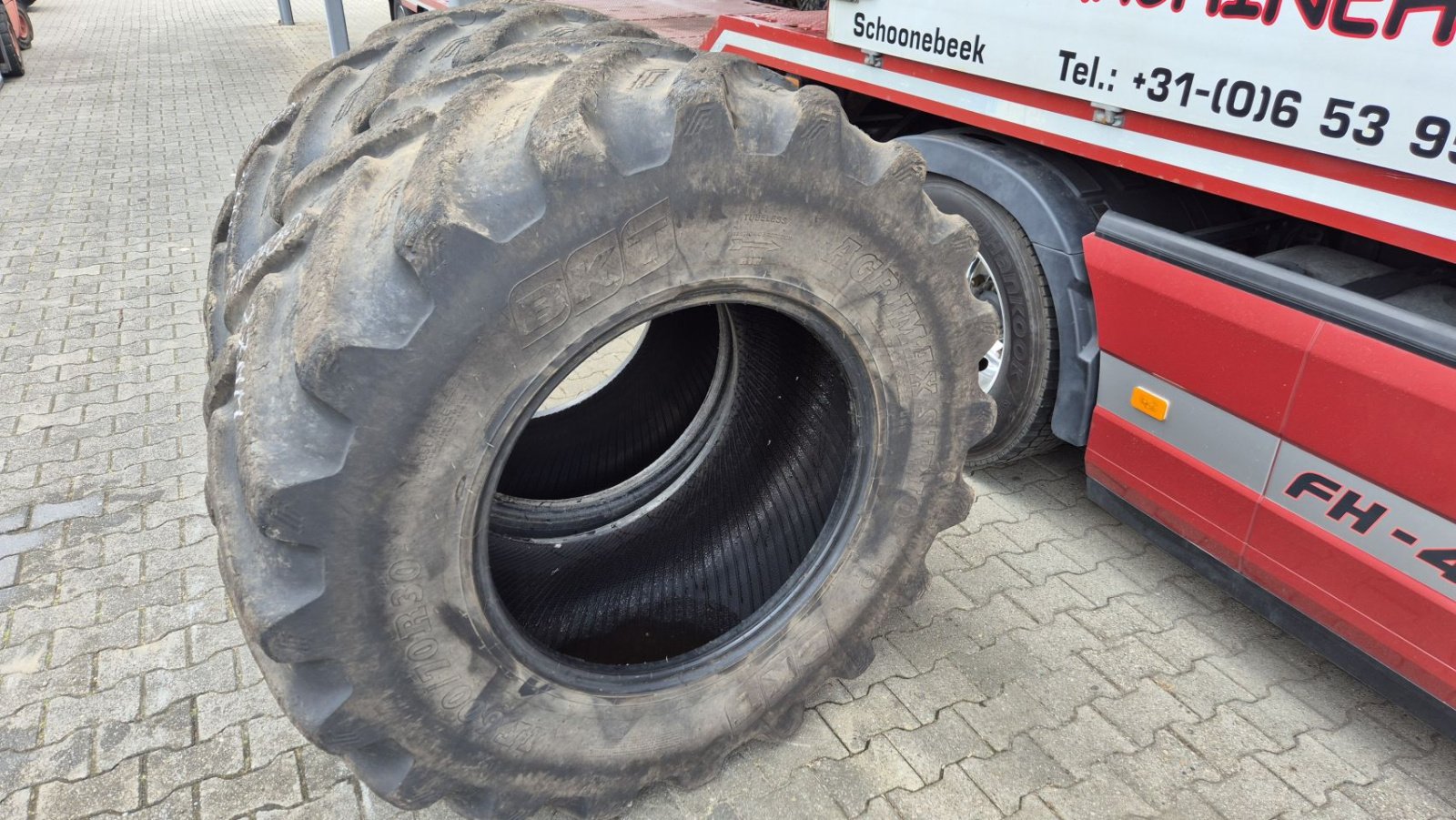 Reifen des Typs BKT 600/70R30 AgriMaxSirio 27mm, Gebrauchtmaschine in Schoonebeek (Bild 2)