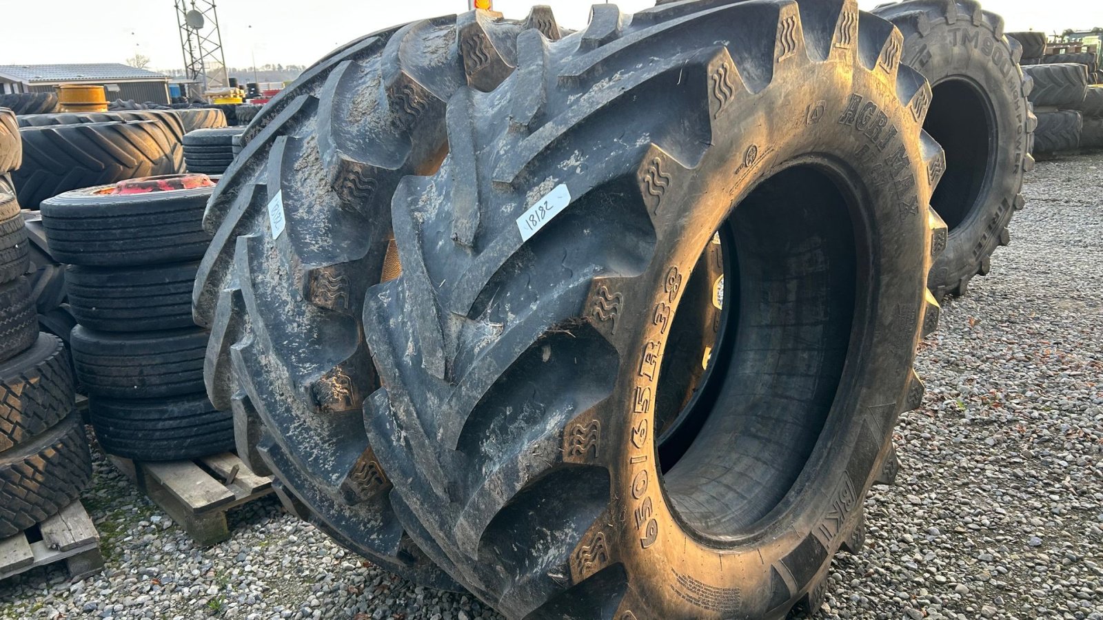 Reifen tip BKT 650/65R38, Gebrauchtmaschine in Rødekro (Poză 2)