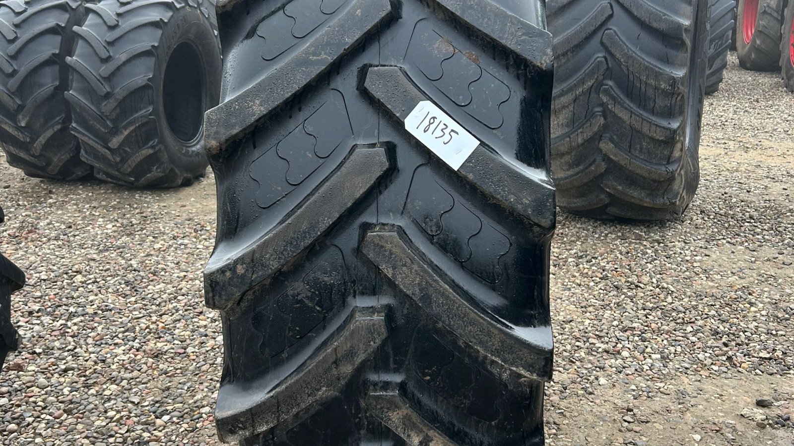 Reifen typu BKT 650/75R38, Gebrauchtmaschine w Rødekro (Zdjęcie 2)