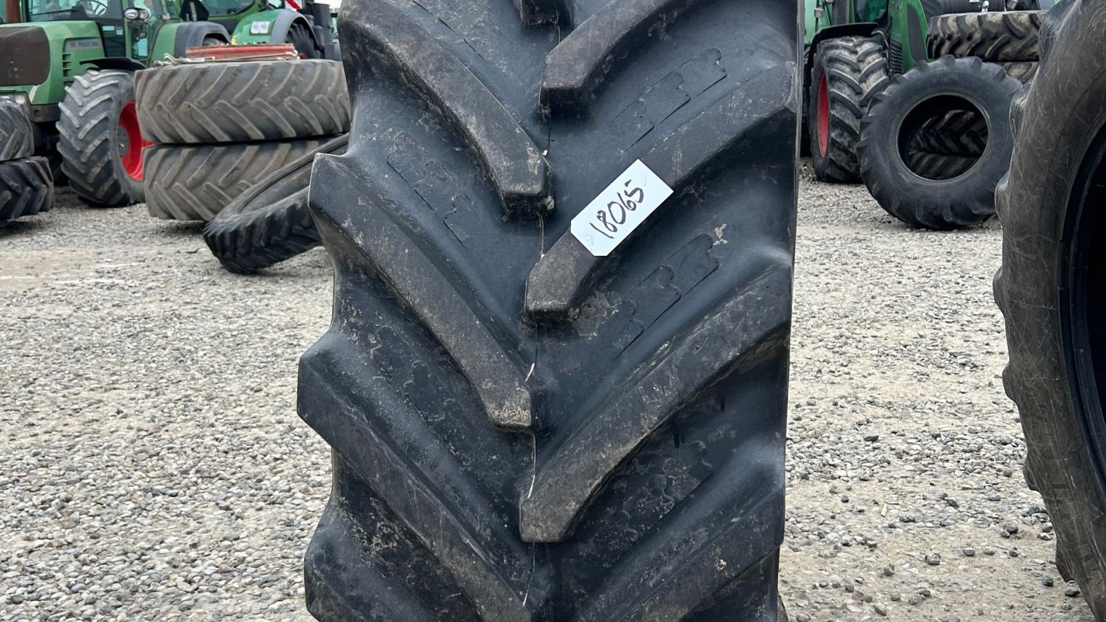 Reifen des Typs BKT 650/85R38 IF, Gebrauchtmaschine in Rødekro (Bild 2)