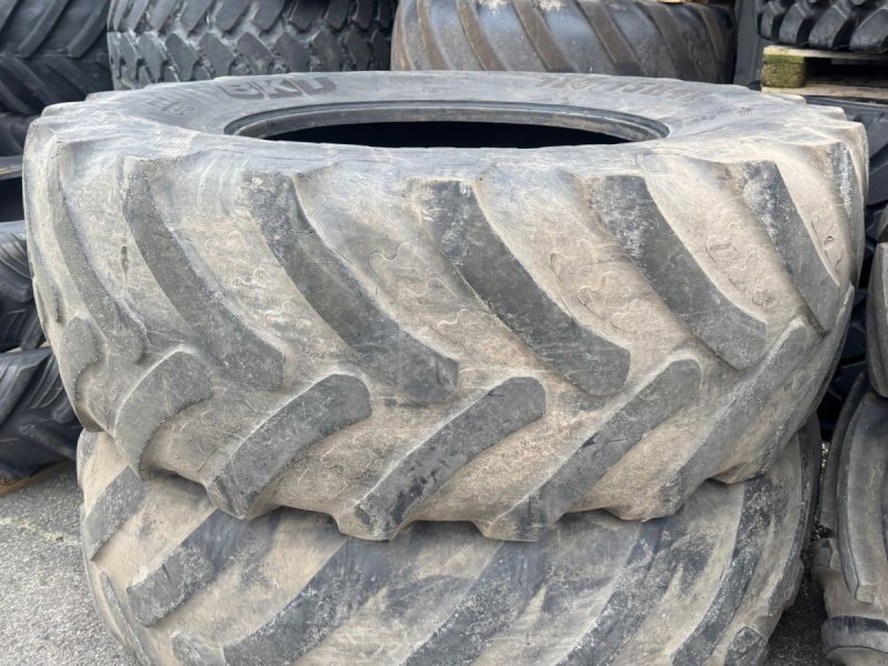 Reifen van het type BKT 710/75R42, Gebrauchtmaschine in Nørager (Foto 1)