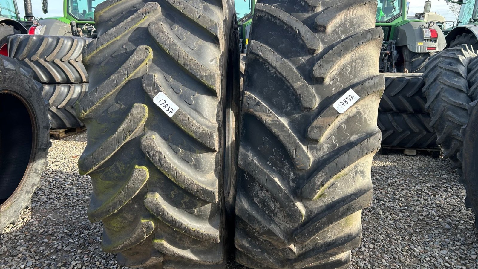 Reifen des Typs BKT 710/75R42, Gebrauchtmaschine in Rødekro (Bild 1)