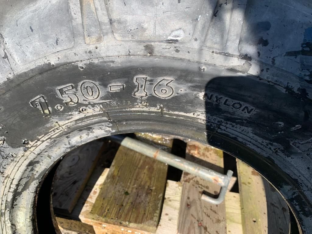 Reifen des Typs BKT 7.50-16, Gebrauchtmaschine in Wierden (Bild 3)