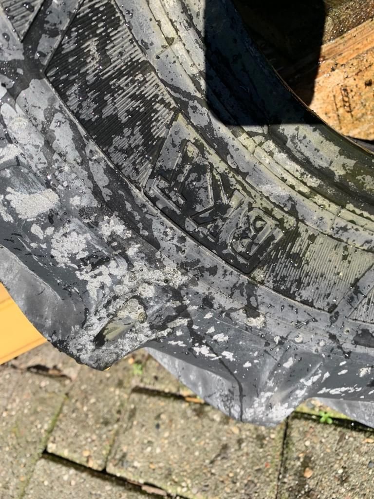 Reifen des Typs BKT 7.50-16, Gebrauchtmaschine in Wierden (Bild 2)