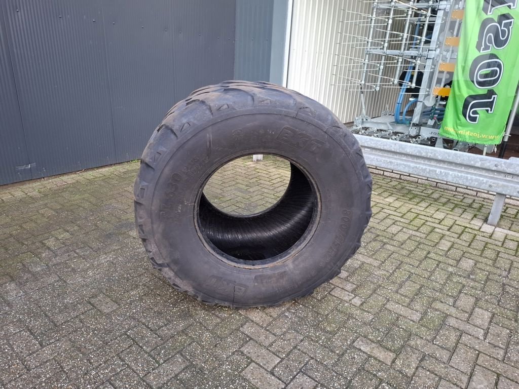 Reifen des Typs BKT 800/45R26.5 FL 630, Gebrauchtmaschine in MARIENHEEM (Bild 1)