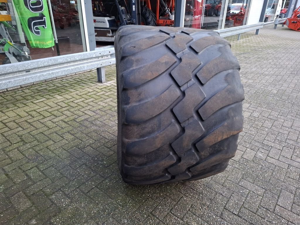 Reifen des Typs BKT 800/45R26.5 FL 630, Gebrauchtmaschine in MARIENHEEM (Bild 4)