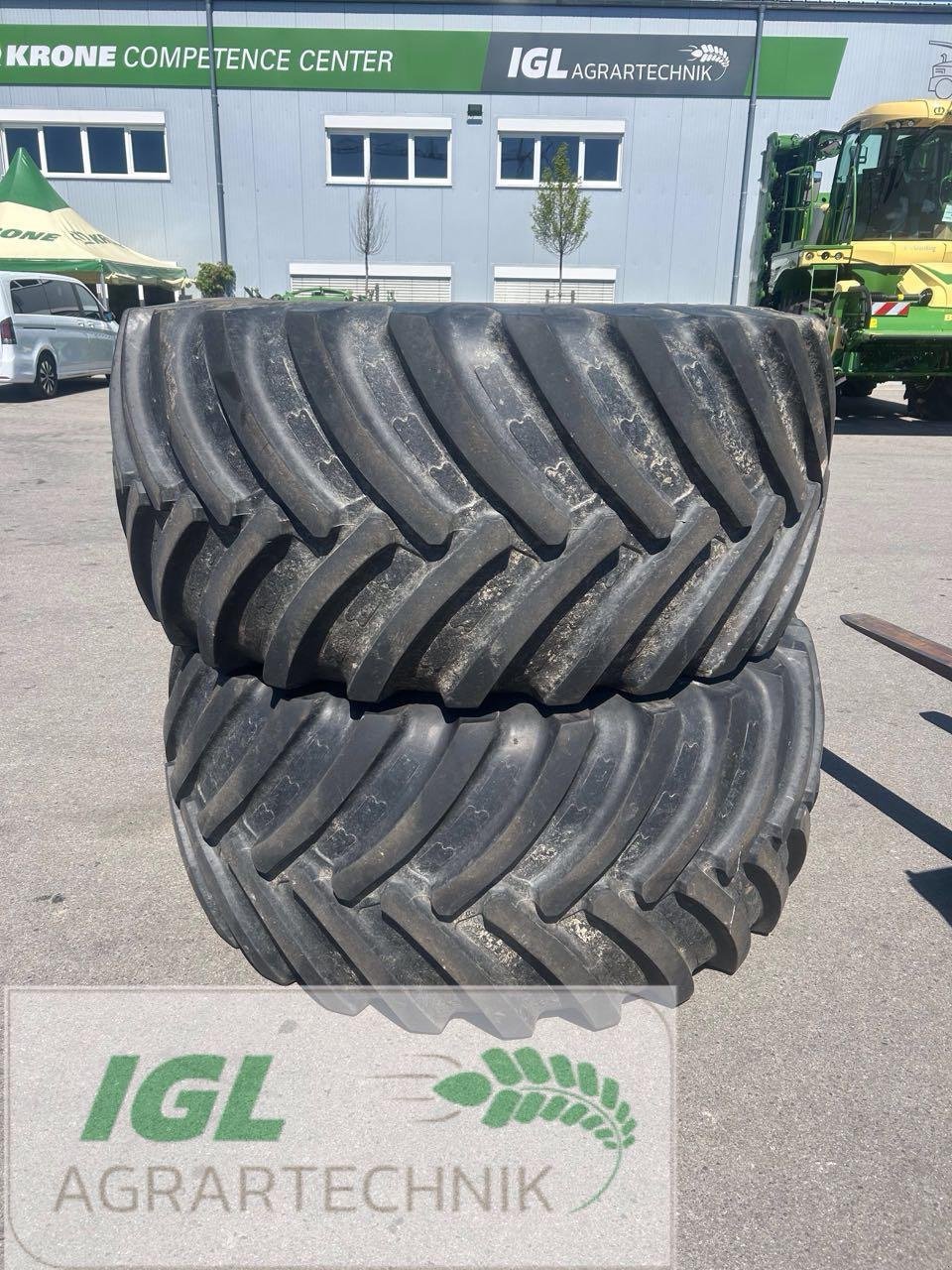 Reifen za tip BKT 800/65R32, Gebrauchtmaschine u Nabburg (Slika 1)