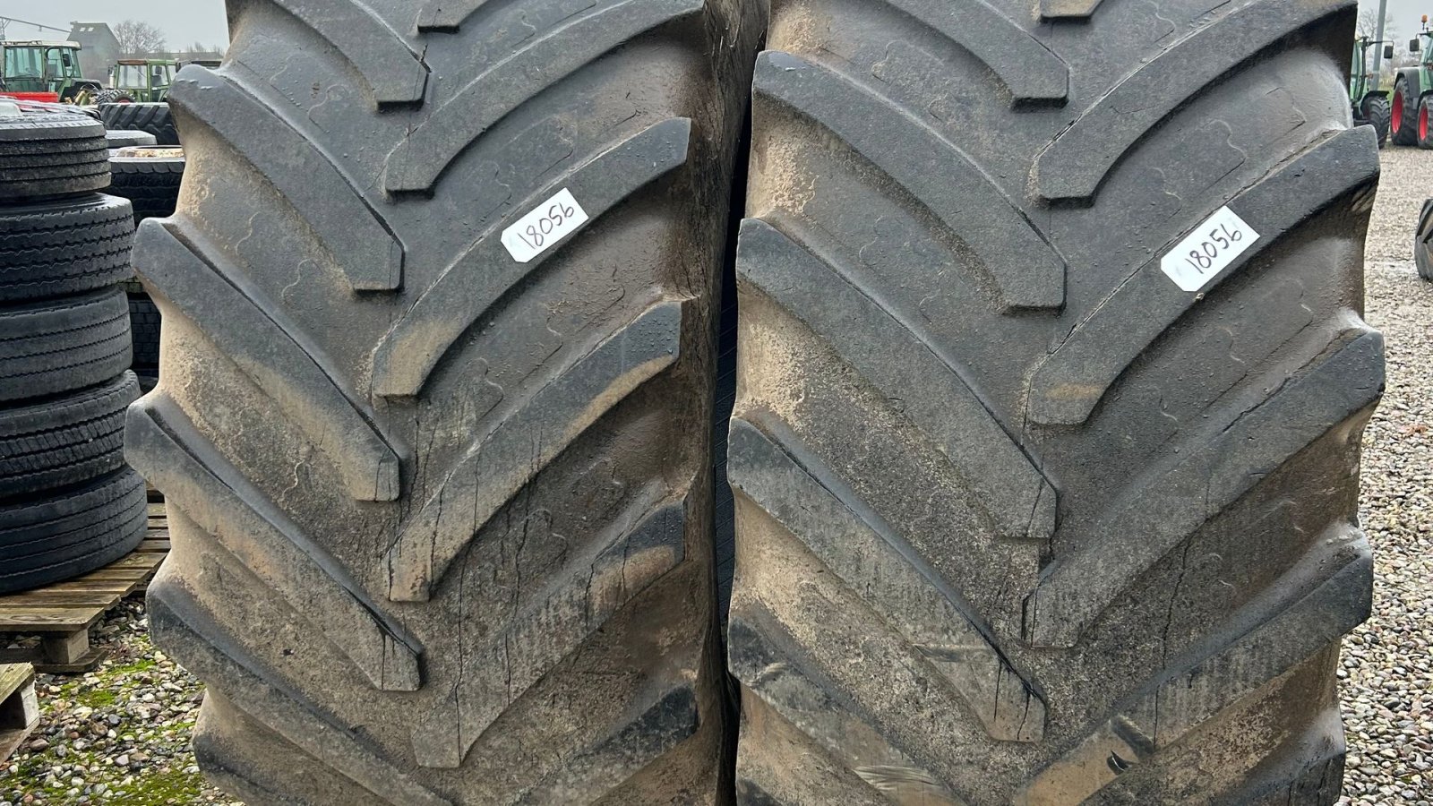 Reifen typu BKT 900/60R42 IF, Gebrauchtmaschine v Rødekro (Obrázek 1)