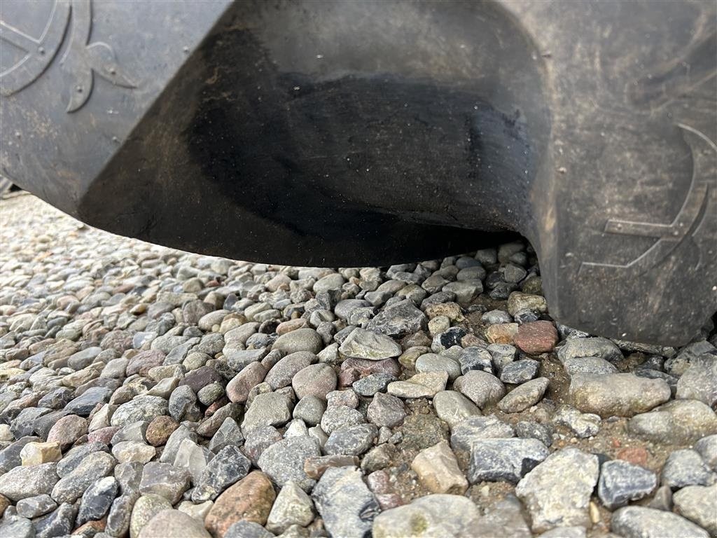 Reifen des Typs BKT 900/60R42 VF, Gebrauchtmaschine in Rødekro (Bild 4)