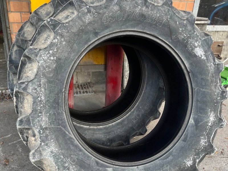 Reifen des Typs BKT As, Gebrauchtmaschine in Helgisried (Bild 1)