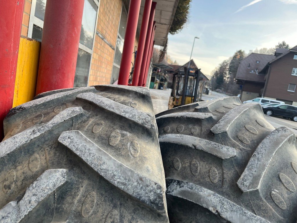 Reifen des Typs BKT As, Gebrauchtmaschine in Helgisried (Bild 3)