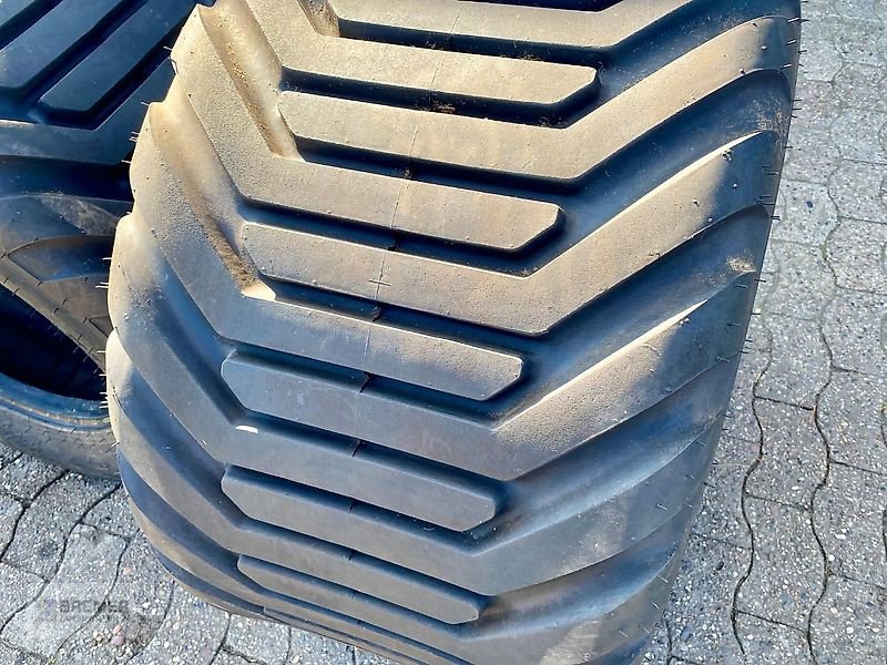 Reifen des Typs BKT Floatation 648; 550/45-22.5, Gebrauchtmaschine in Asendorf (Bild 17)