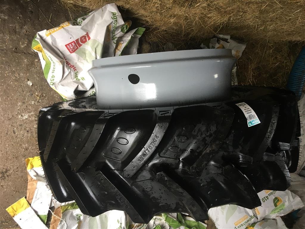 Reifen typu BKT Tvillingforhjul 320/70/24, Gebrauchtmaschine v Egtved (Obrázek 4)