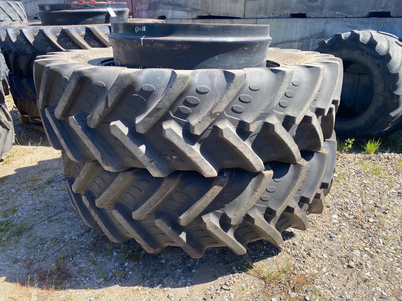 Reifen des Typs BKT TVILLINGHJUL 520/85R, Gebrauchtmaschine in Suldrup (Bild 1)