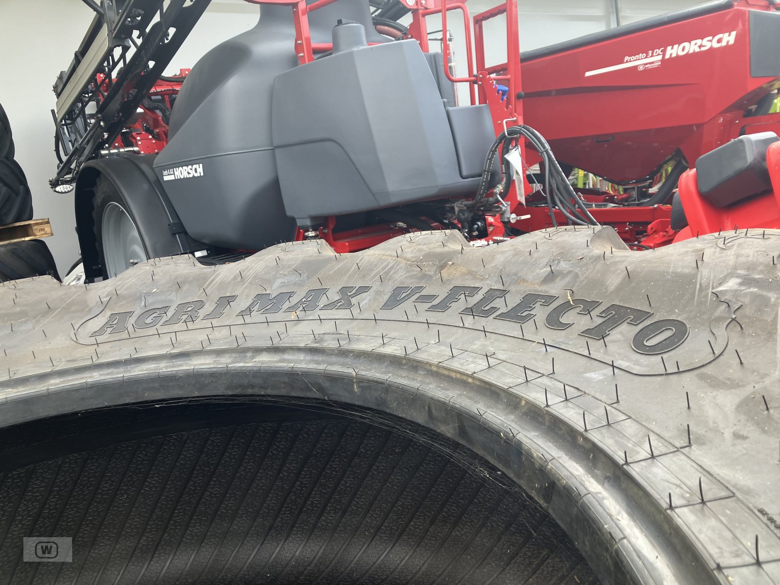 Reifen typu BKT VF 710/70 R42, Neumaschine v Zell an der Pram (Obrázek 5)