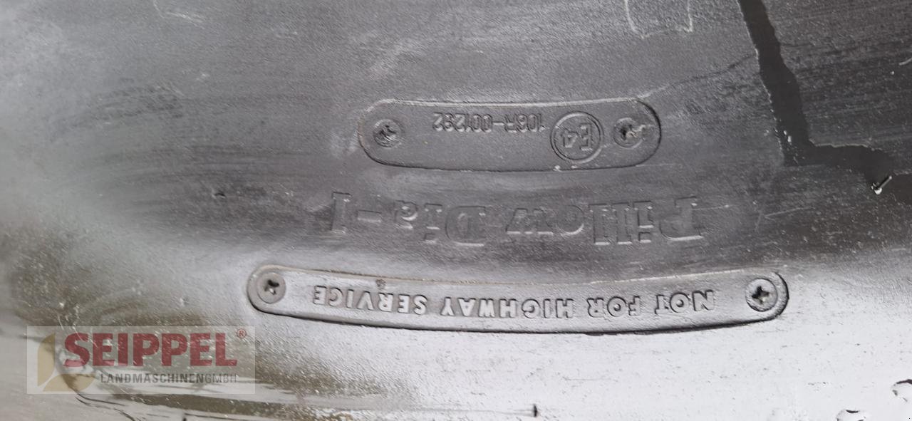 Reifen des Typs Bridgestone 13.6-16 Rasenreifen Pillow Dia, Neumaschine in Groß-Umstadt (Bild 4)