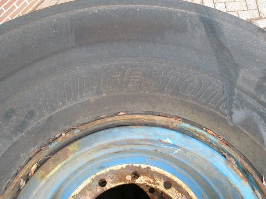 Reifen des Typs Bridgestone 16.00R25, Gebrauchtmaschine in Barneveld (Bild 5)