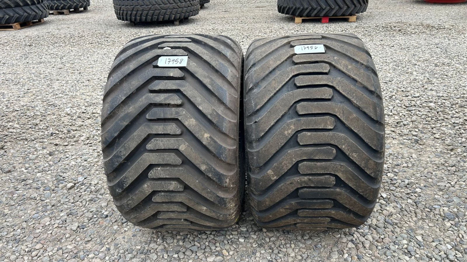 Reifen des Typs Ceat 550/45-22.5, Gebrauchtmaschine in Rødekro (Bild 1)