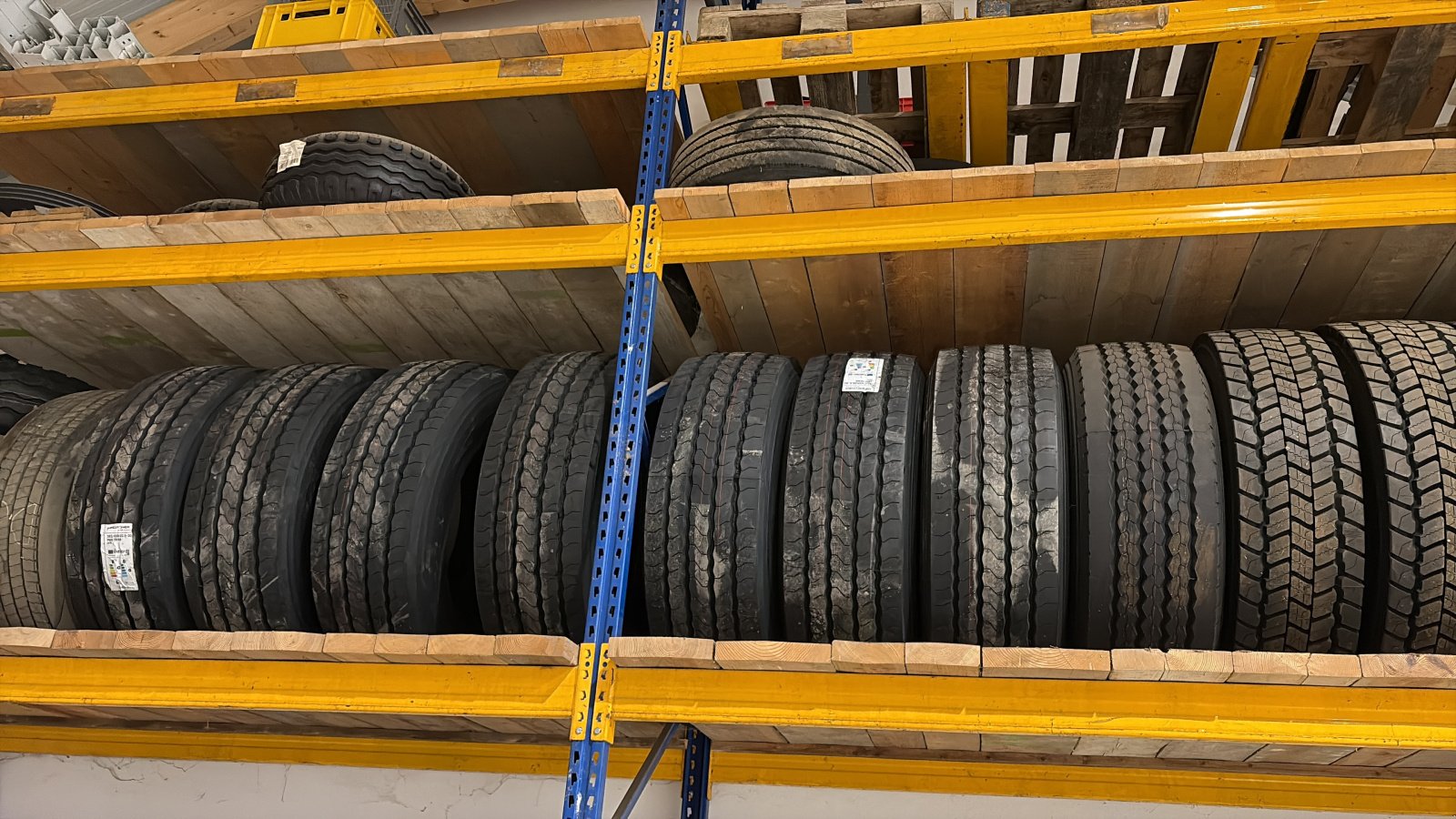 Reifen van het type Ceat 710 70 R38, Neumaschine in Bruckberg (Foto 9)