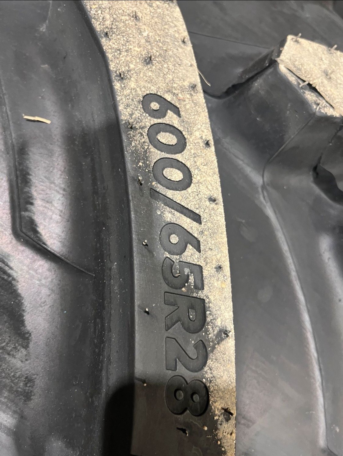 Reifen van het type Ceat 710 70 R38, Neumaschine in Bruckberg (Foto 19)