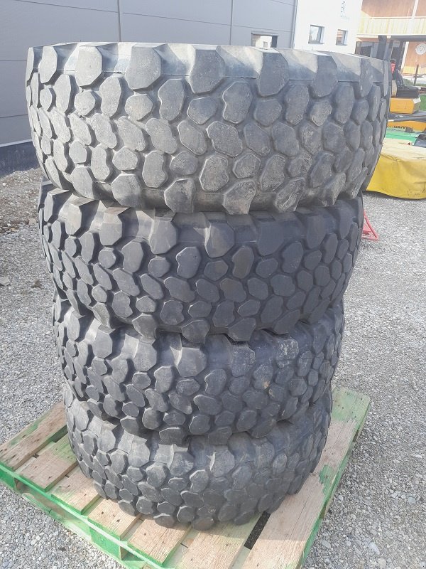 Reifen des Typs Continental 365/80 R 20 MPT 81, gebraucht in Peiting (Bild 1)