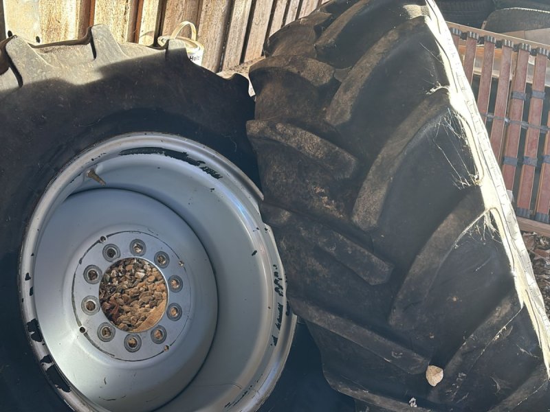 Reifen του τύπου Continental 460/70R24 mit Felge 2x Mähdrescherreifen, Gebrauchtmaschine σε Beilngries