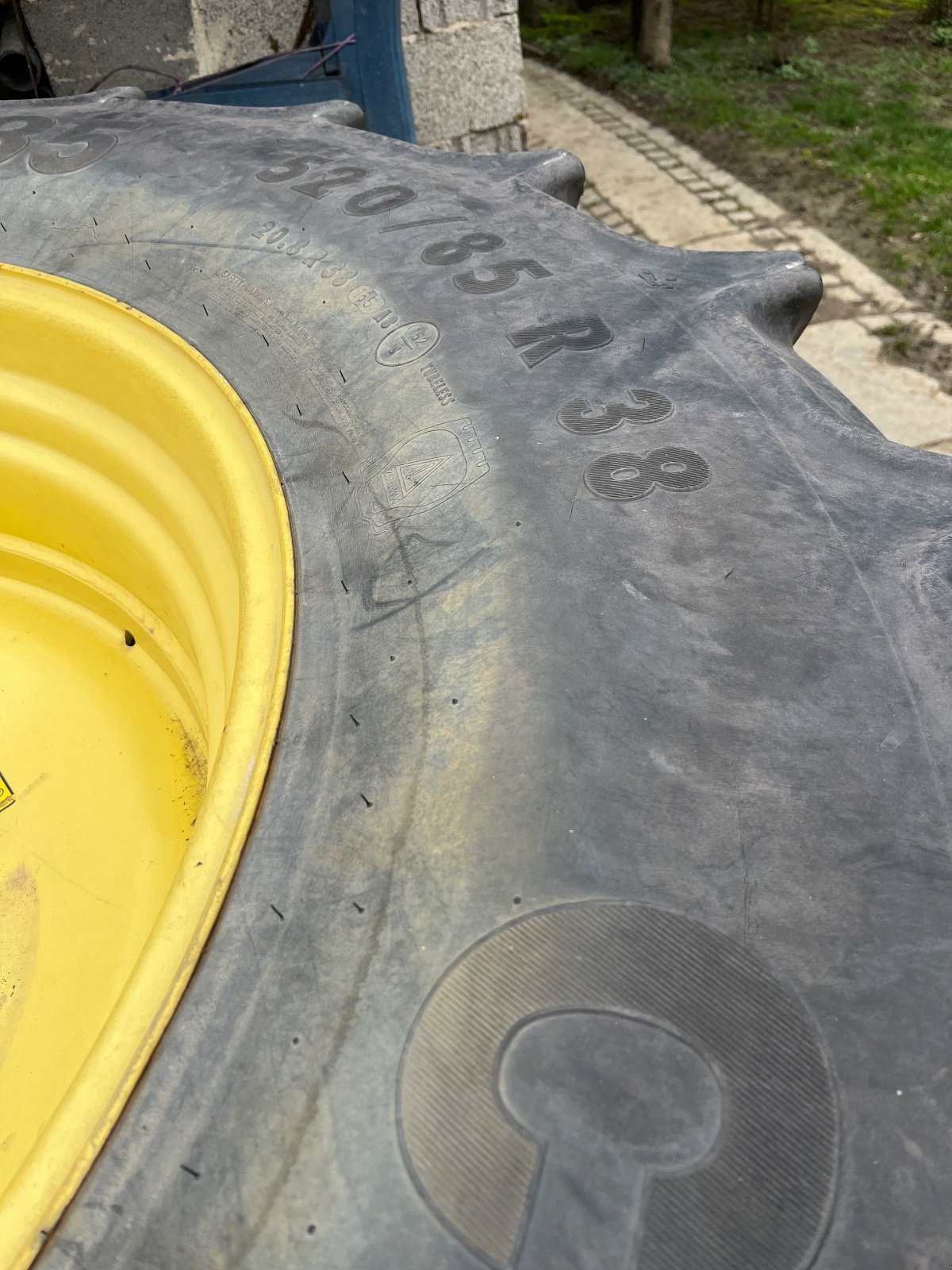 Reifen типа Continental 520/85 R 38, Gebrauchtmaschine в Althrim  (Фотография 1)