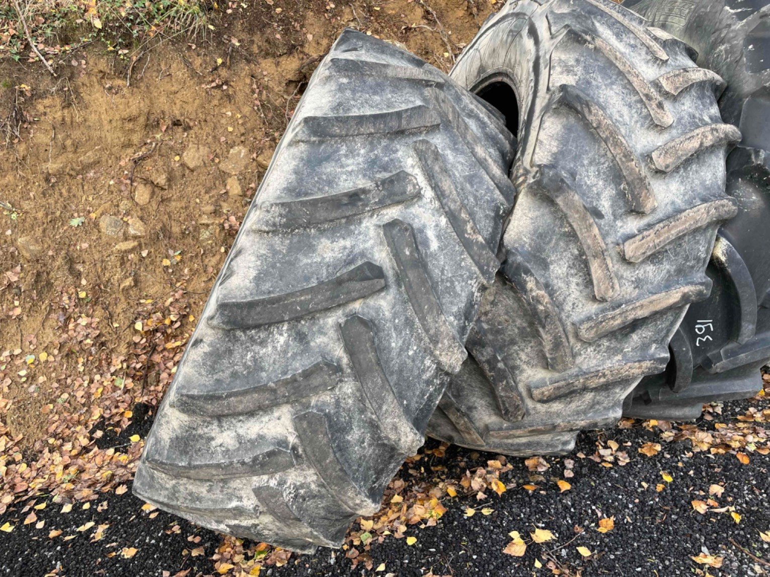 Reifen des Typs Continental 600/65R38, Gebrauchtmaschine in LA SOUTERRAINE (Bild 2)