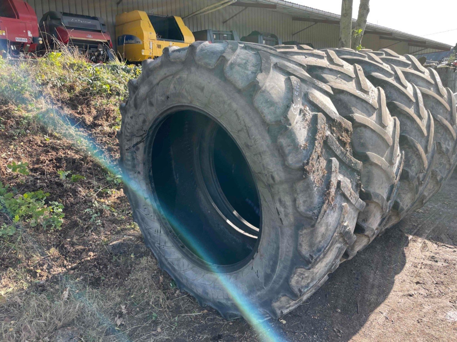 Reifen des Typs Continental 650/65R42, Gebrauchtmaschine in LA SOUTERRAINE (Bild 2)