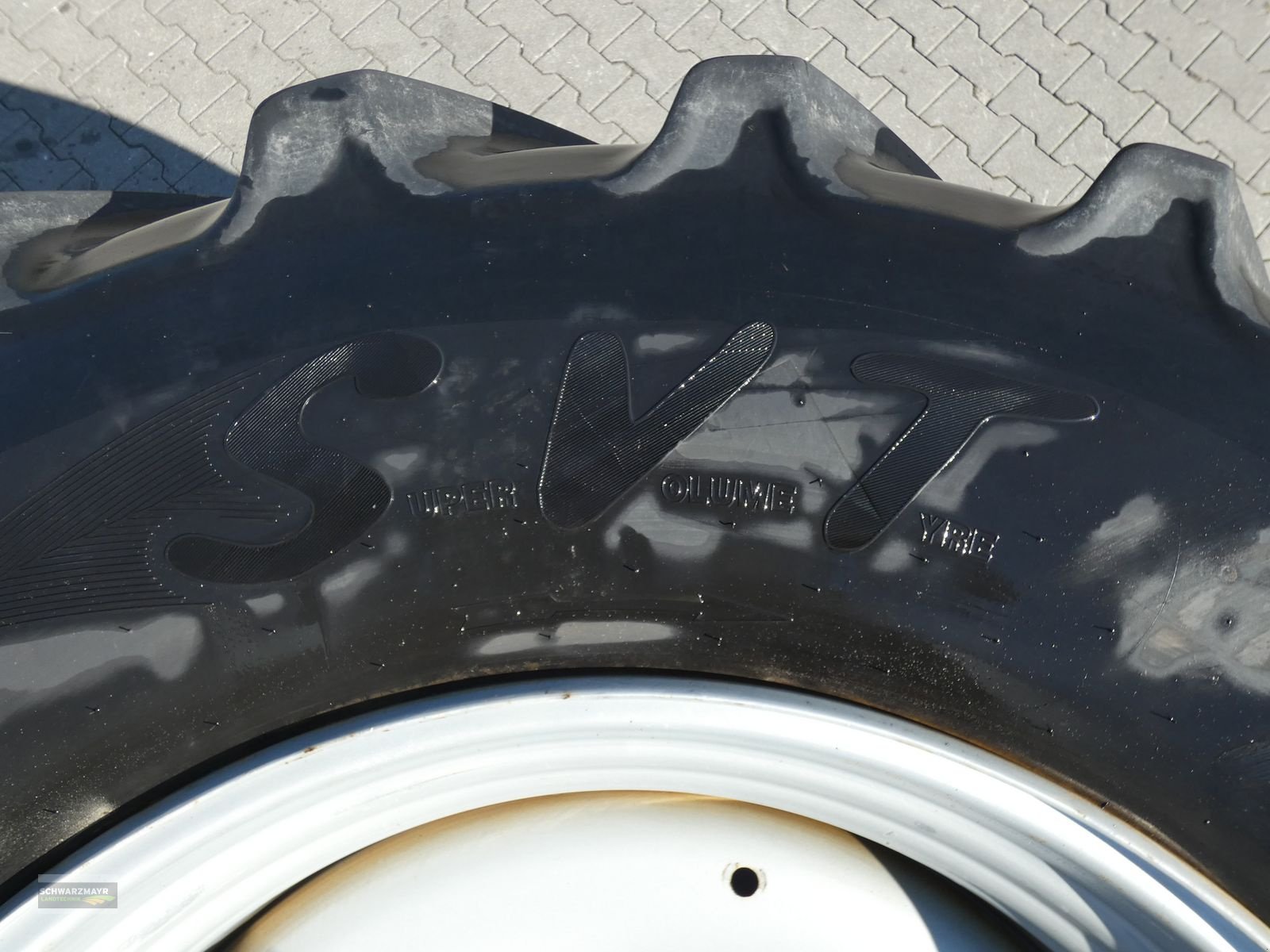 Reifen des Typs Continental 710/70R42, Vorführmaschine in Aurolzmünster (Bild 8)