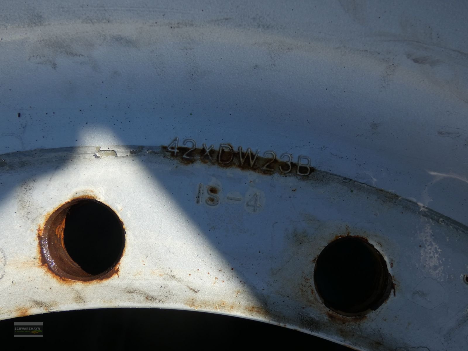 Reifen des Typs Continental 710/70R42, Vorführmaschine in Aurolzmünster (Bild 14)