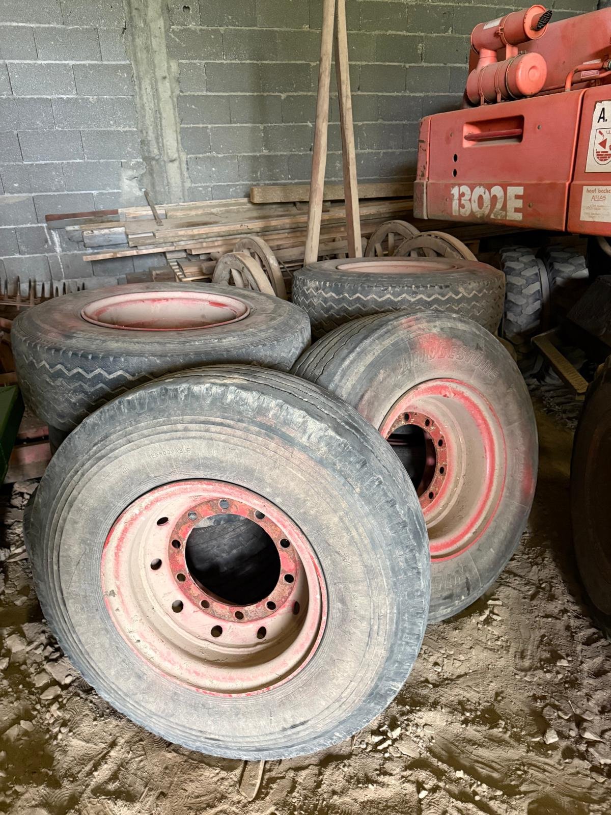 Reifen от тип Dunlop 14/80R20, Gebrauchtmaschine в Röthlein (Снимка 1)