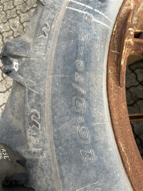 Reifen des Typs Dunlop 14.9 R38, Gebrauchtmaschine in Kongerslev (Bild 3)