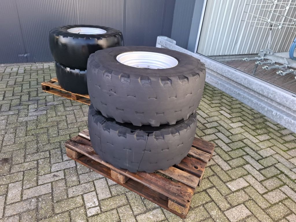Reifen tipa Dunlop 405/70R18 SP T9, Gebrauchtmaschine u MARIENHEEM (Slika 3)