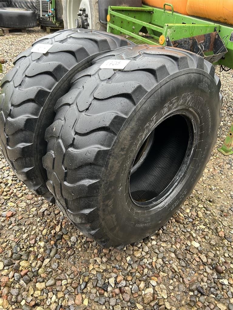 Reifen du type Dunlop 405/70R20, Gebrauchtmaschine en Rødekro (Photo 1)