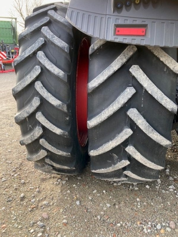 Reifen des Typs Fendt 420/85R34 u. 480/80R50, Gebrauchtmaschine in Lohe-Rickelshof (Bild 3)